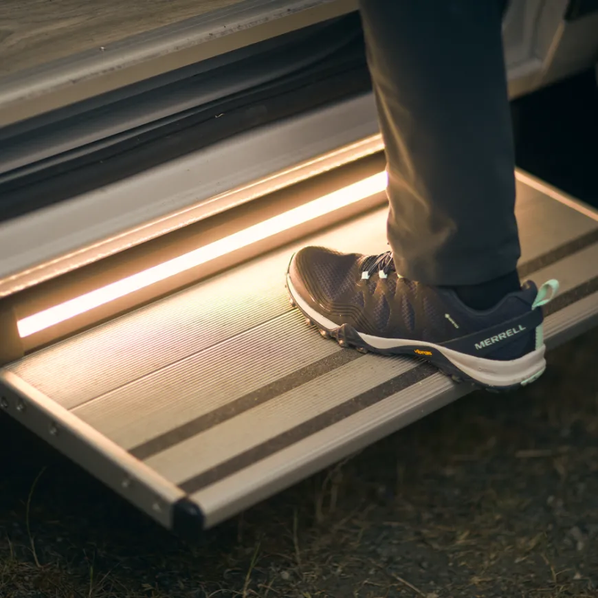 Thule Slide-Out Step G2